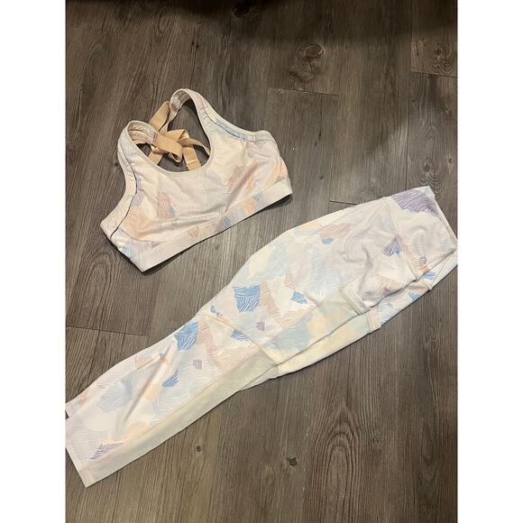 Fabletics Tropical Set - Picture 3 of 9